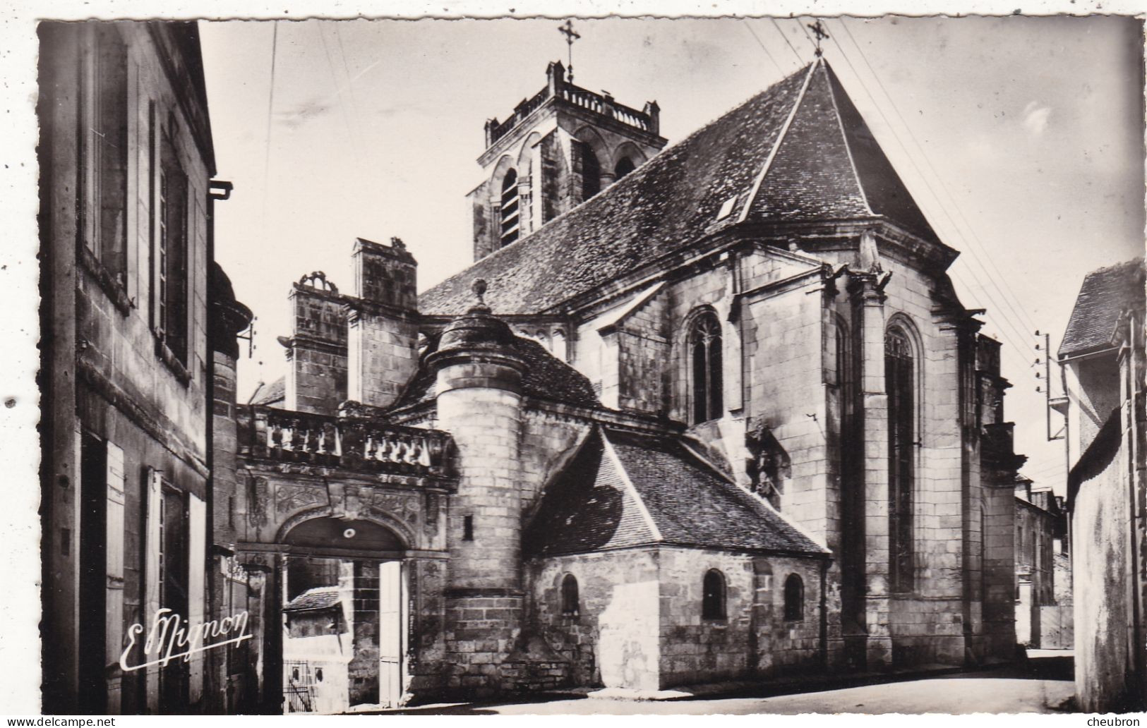 89. SAINT BRIS LE VINEUX. CPA.  ABSIDE DE L'EGLISE ET LA PORTE DU CHATEAU. ANNEE 1957 - Saint Bris Le Vineux