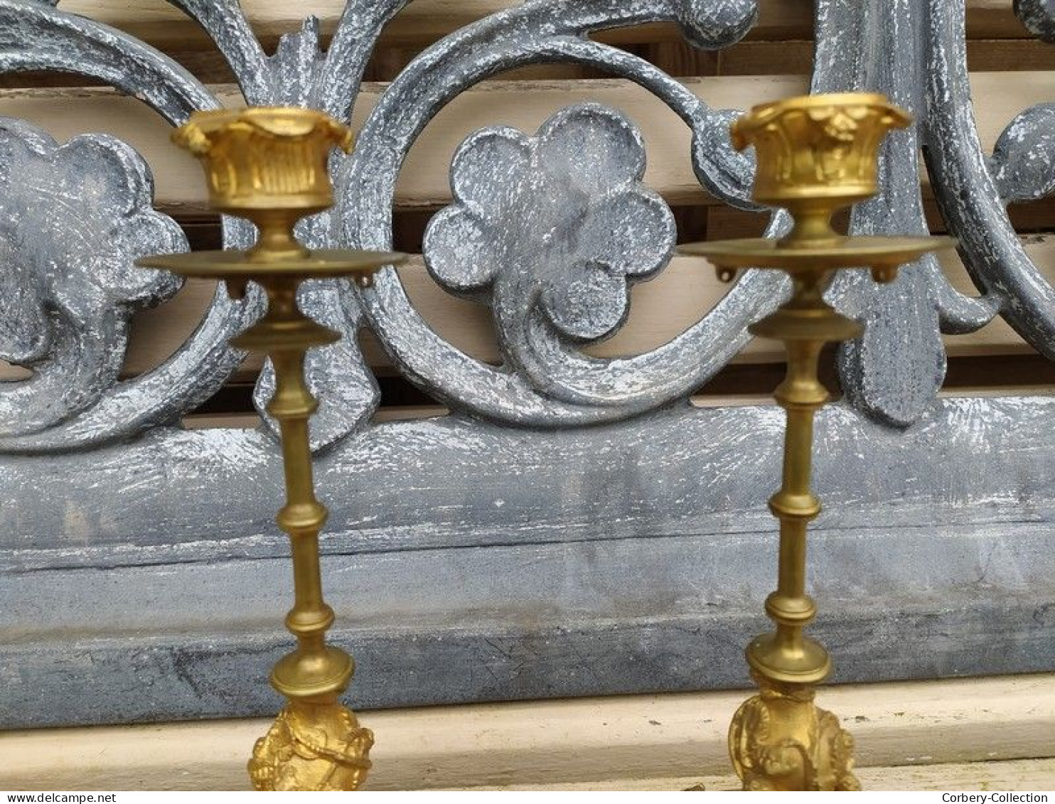 Anciens Bougeoirs XIXème Bronze Doré Décor De Mures, Abeilles & Scarabées - Candelabri E Candelieri