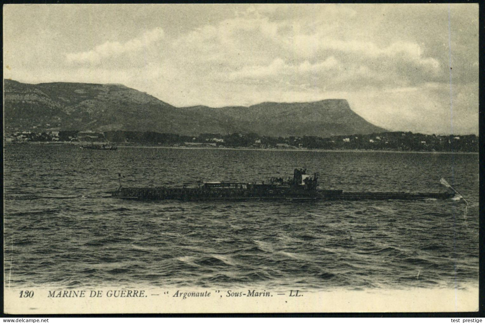 FRANKREICH 1910/25 (ca.) 5 Verschiedene S/w.-Foto-Ak.: U-Boote: "L'Anguille", "Aréthuse", "Argonaute", "Artémis" U. "Ata - Submarines