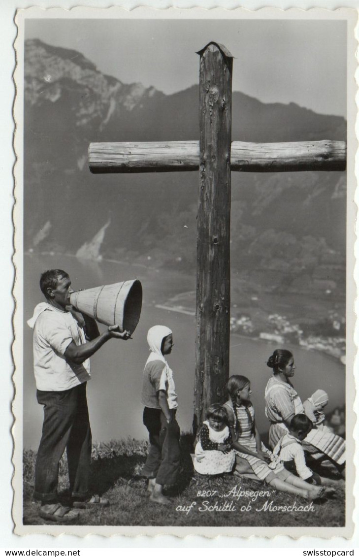 MORSCHACH Alpsegen Familie Beim Kreuz Auf Schiltli - Morschach