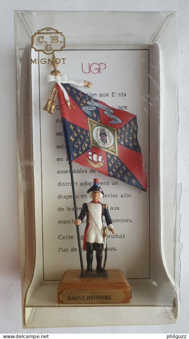 FIGURINE EN PLOMB CREUX CBG MIGNOT PORTE DRAPEAU ANCIEN REGIME SAINT HONORE UGP - Zinnsoldaten