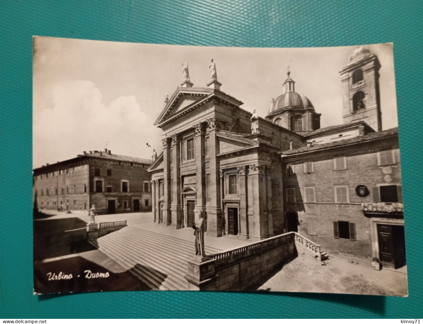 Cartolina Urbino - Duomo. Viaggiata 1967 - Urbino