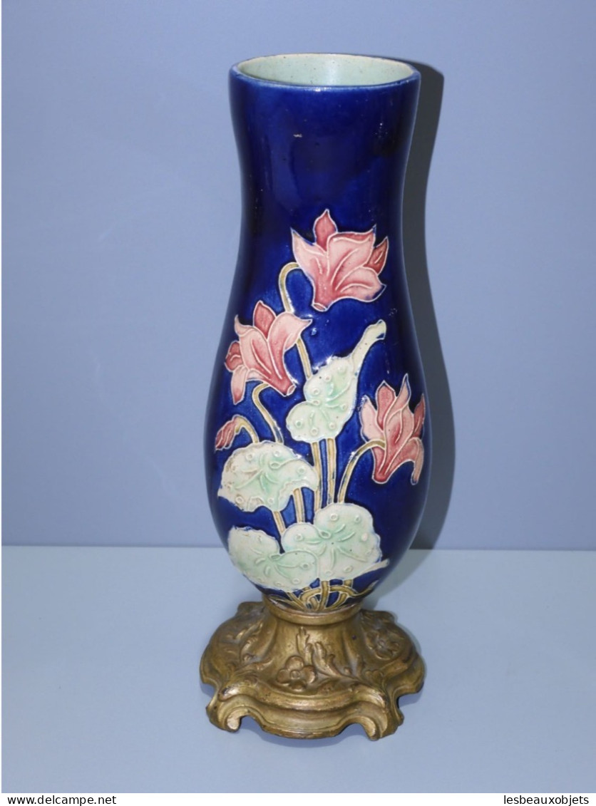 - ANCIEN VASE BARBOTINE PIED REGULE Redoré COLLECTION DECO VITRINE    E - Vases