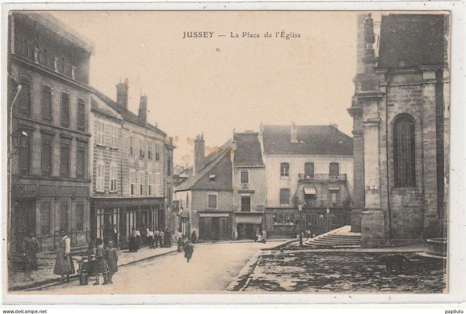 33 DEPT 70 : Jussey La Place De L'église : Impr. L Le Deley , édit. ? - Jussey