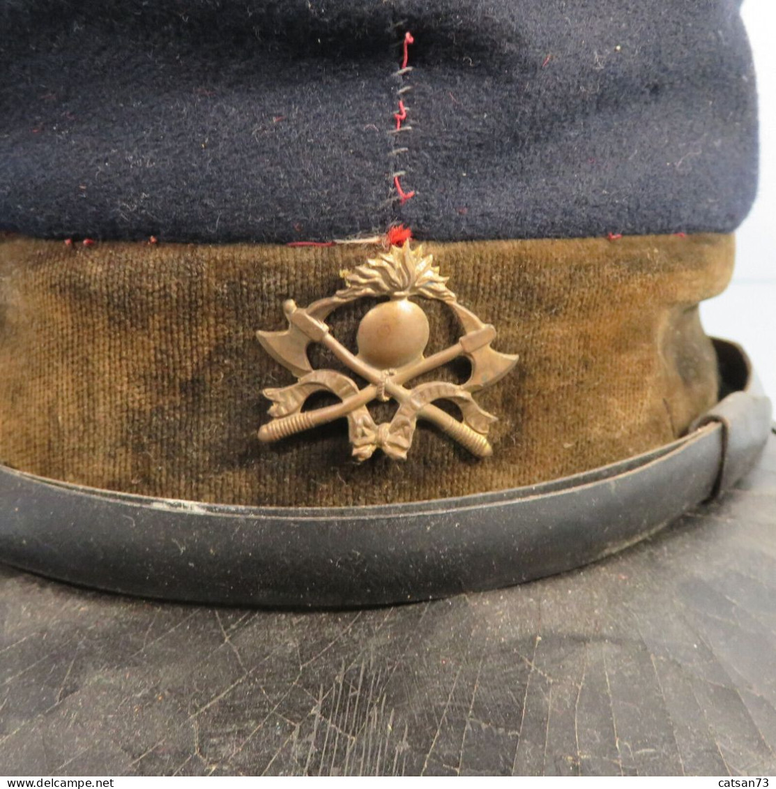 KEPI 1884 SOUS OFFICIER 1914 1918  EN L'ETAT SAPEURS POMPIER INSIGNE METALIQUE - Helme & Hauben