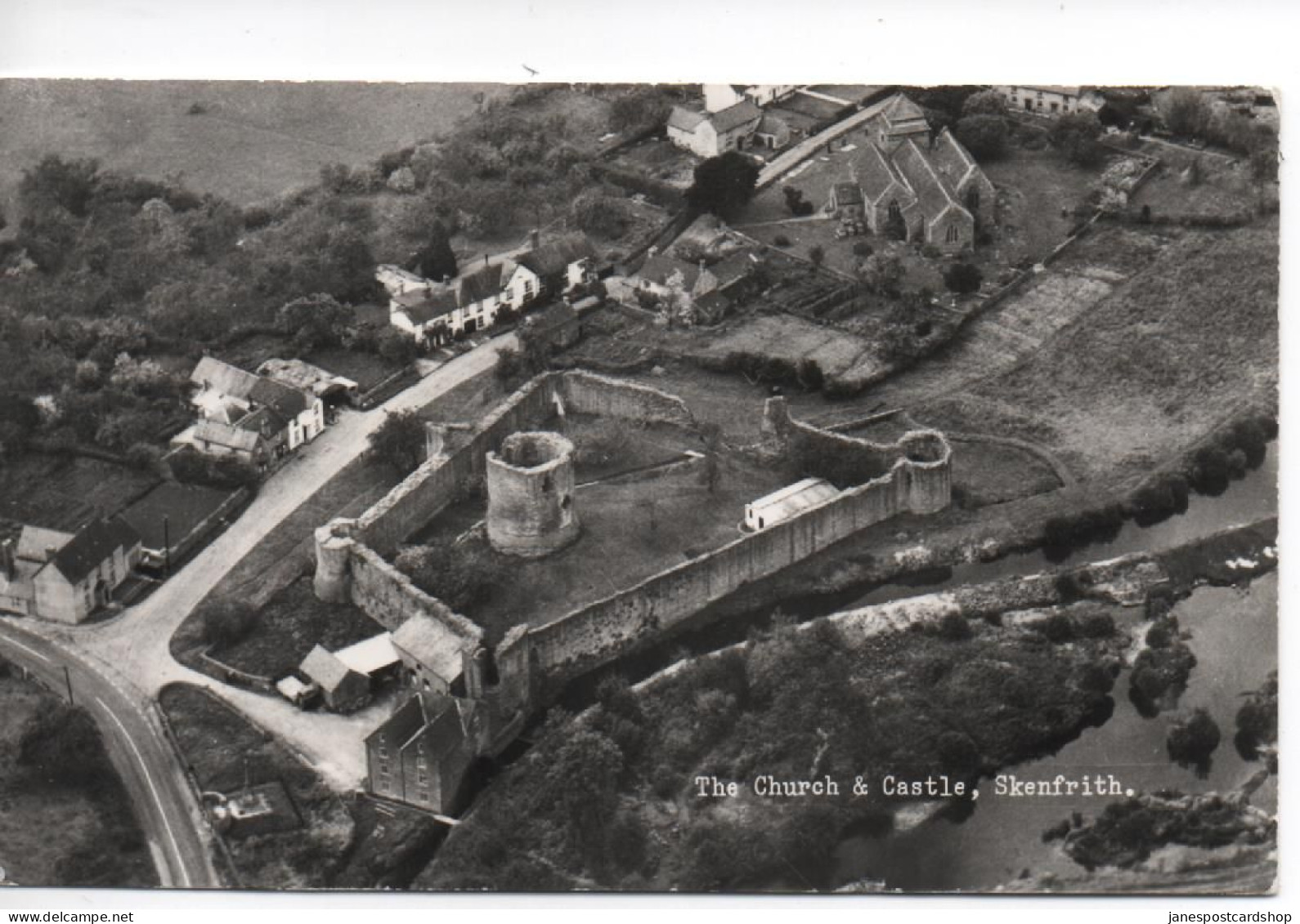 REAL PHOTOGRAPHIC POSTCARD - AERIAL  PHOTO - THE CHURCH & CASTLE - SKENFRITH - MONMOUTH - WALES - Monmouthshire