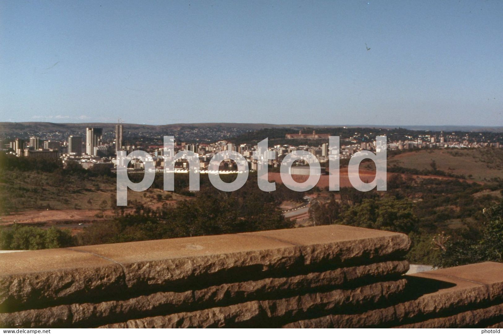 2 SLIDES SET 70s STREET SCENE PRETORIA SOUTH AFRICA AFRIQUE 35mm DIAPOSITIVE SLIDE NO PHOTO FOTO NB2734 - Diapositive