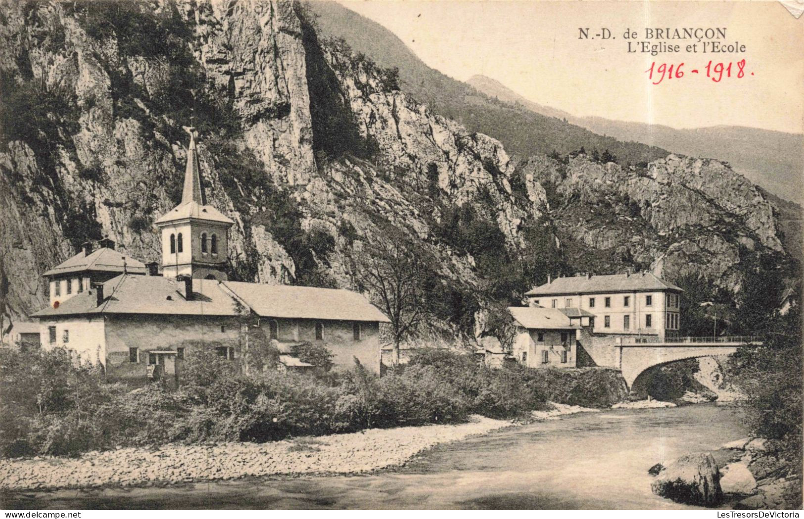 FRANCE - Albertville - Notre Dame De Briançon - L'Eglise Et L'école - Carte Postale Ancienne - Albertville