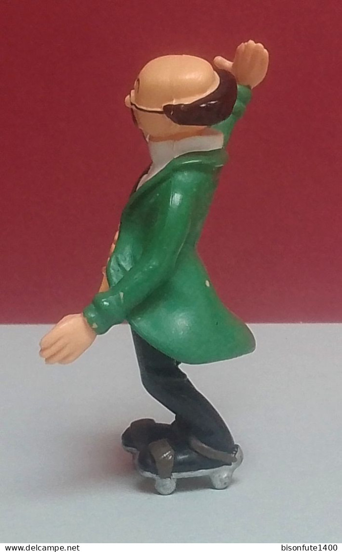 Tintin : Figurine TOURNESOL Sur Des Patins PLASTOY De 1994 En Plastique Souple - H. 80mm ( Voir Photos ). - Tim & Struppi