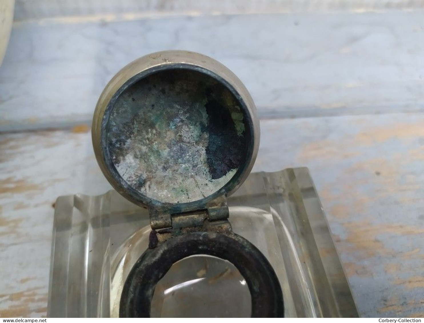 Ancien Encrier à Godet Verre ou Cristal Taillé