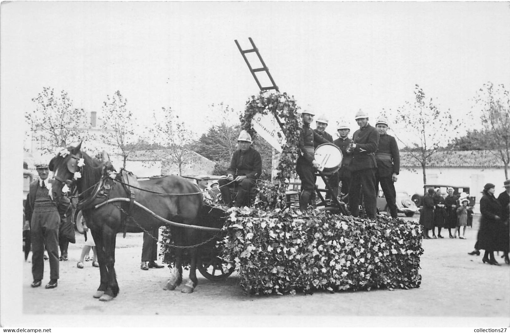 POMPIERS- FÊTE CAVALCADE- CARTE-PHOTO A SITUER - Sapeurs-Pompiers