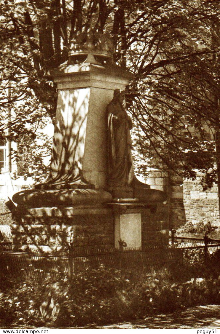 Ferrières (Liège). Ferme De La House (famille Rixhon Depuis 1911). Monument Du Sacré-Coeur De Jésus (1922) - Ferrieres