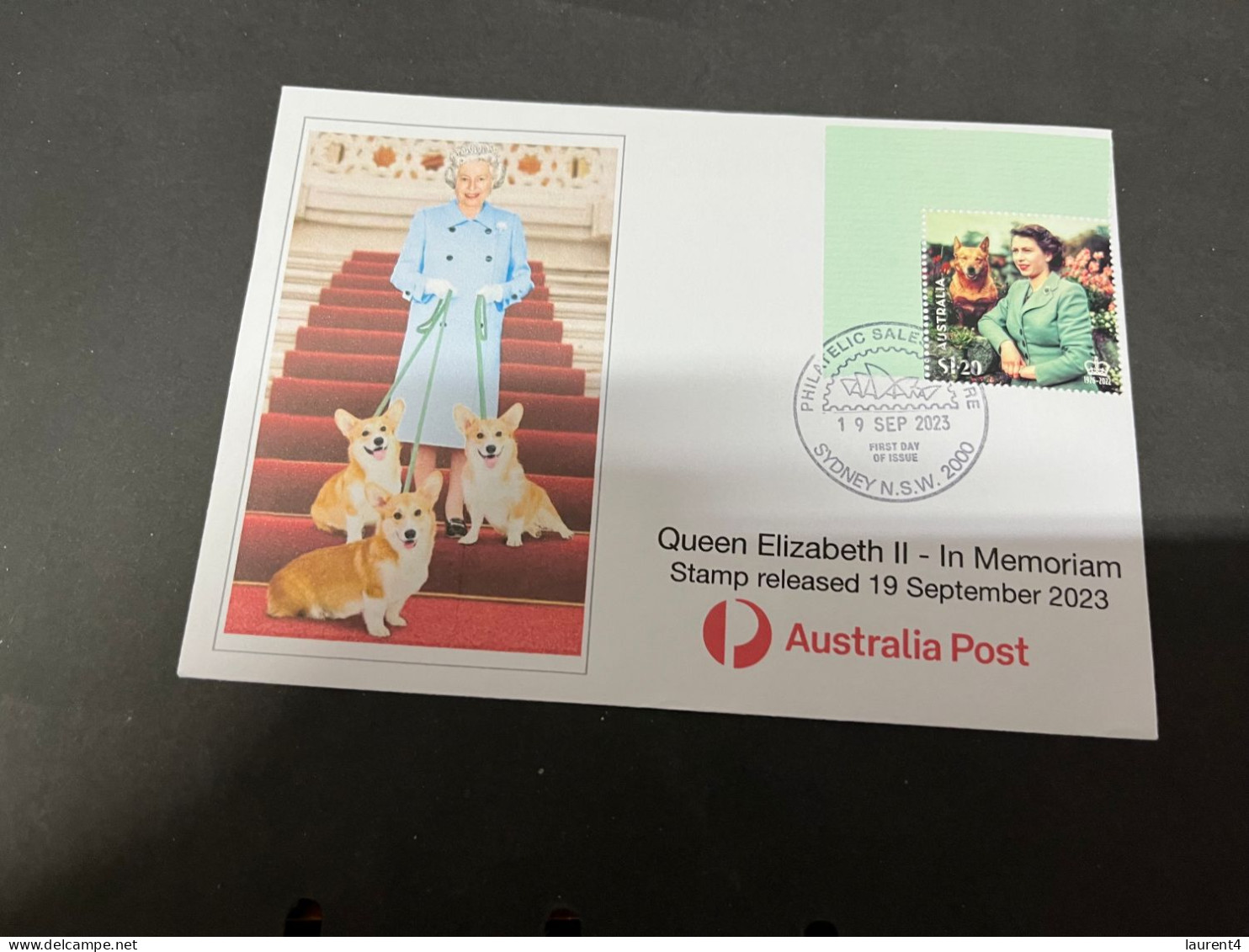 (24-9-2023) (2 U 2) Queen Elizabeth II In Memoriam (special Cover) And Corgi Dogs (released Date Is 19 September 2023) - Lettres & Documents