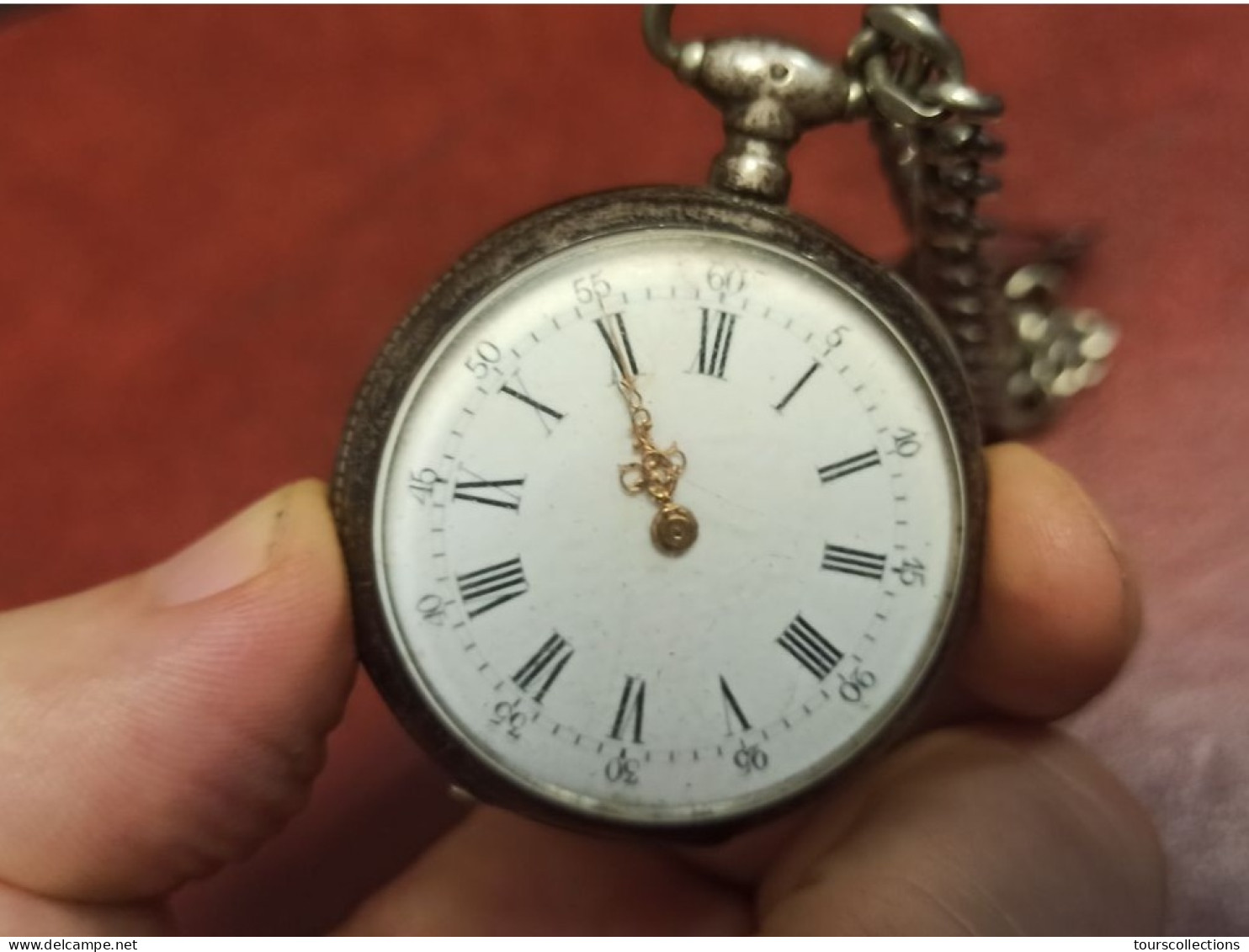 MONTRE A GOUSSET en ARGENTAN vers 1890 - 1900 Mécanique chaine + 2 clefs A REVISER tourne un peu puis s'arrête