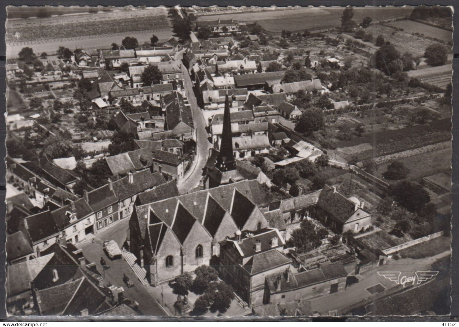 CPSM  De 37 NEUILLE-PONT-PIERRE   L'église   Vue Aérienne   Non écrite - Neuillé-Pont-Pierre