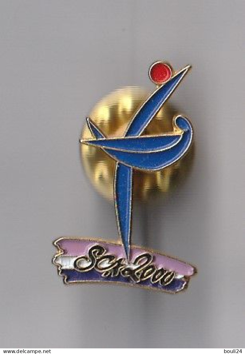 PIN'S    THEME   SPORT  GYMNASTIQUE  RYTHMIQUE  CLUB DE EVRY  SCA2000 - Gymnastics