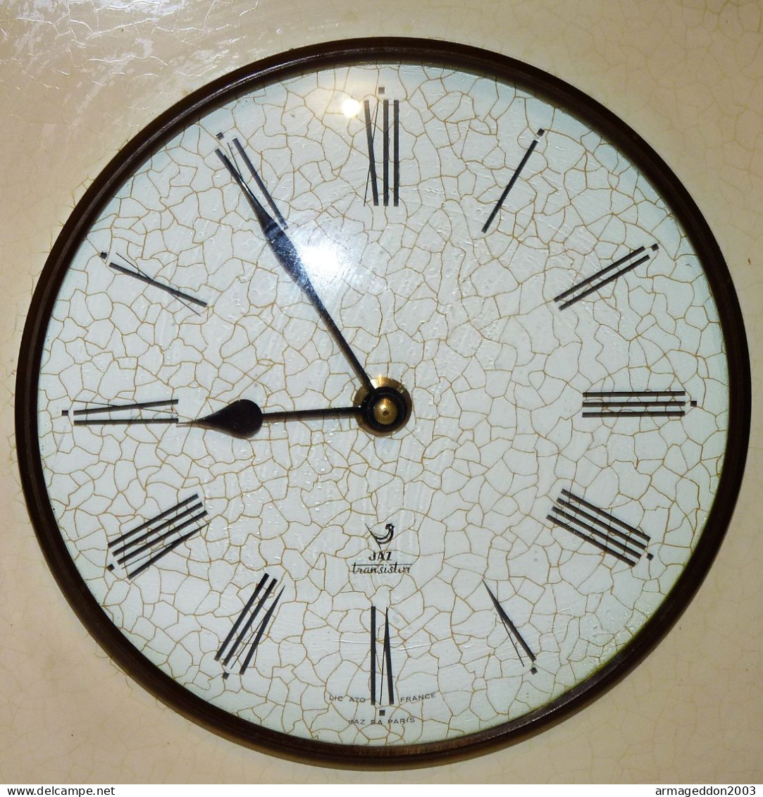 ANCIENNE PENDULE HORLOGE EN TOLE JAZ TRANSISTOR LIC ATO FONCTIONNE - Clocks