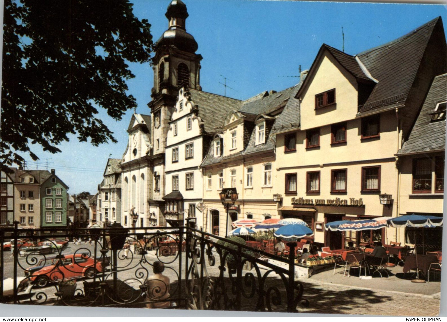 5238 HACHENBURG, Alter Markt, Gasthaus Zum Weißen Roß, VW-Käfer - Hachenburg