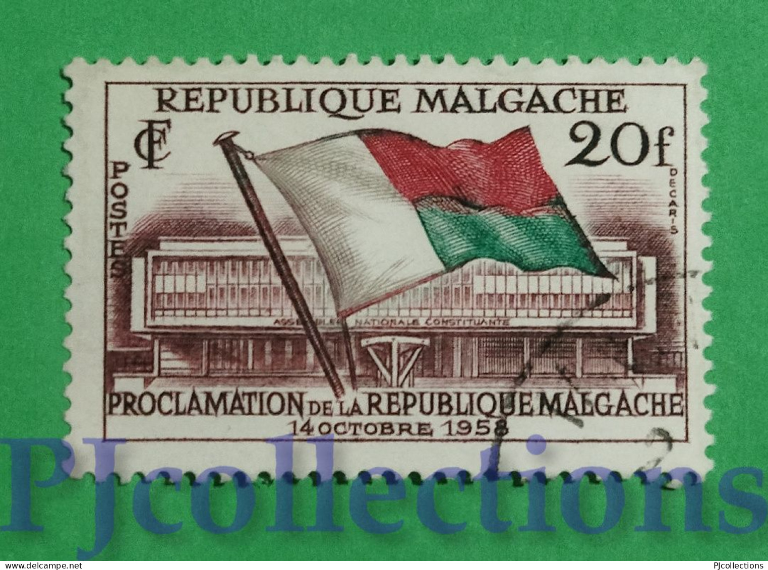 S466 - MALAGASY - MADAGASCAR 1958 PROCLAMAZIONE DELLA REPUBBLICA 20f USATO - USED - Used Stamps