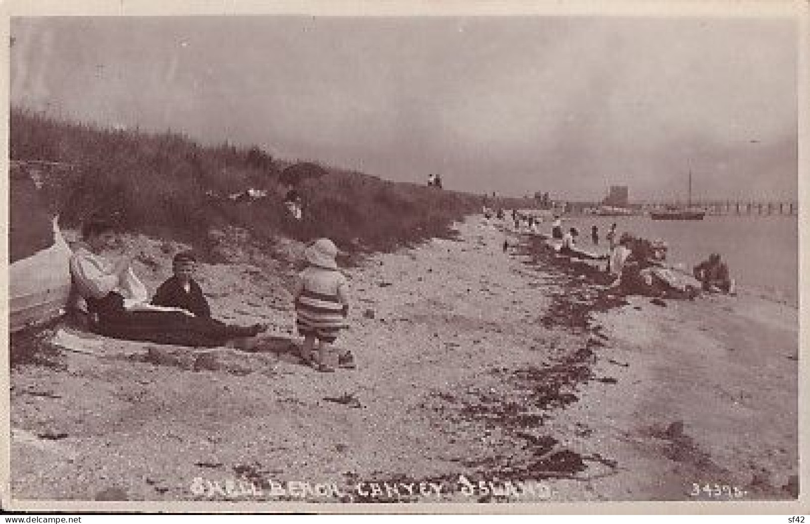 SHELL BEACH  CANVEY ISLAND - Southend, Westcliff & Leigh