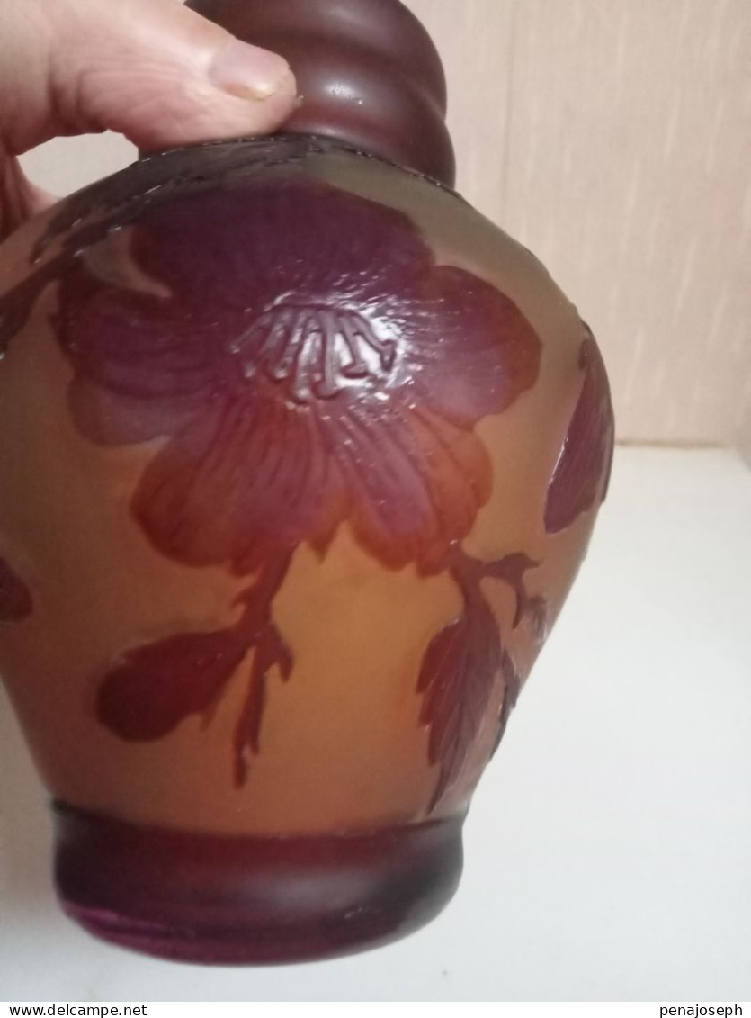 vase ancien dans le gout de Gallé hauteur 17 cm