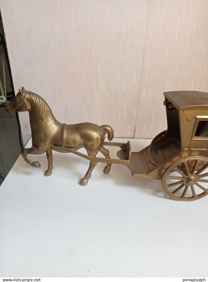 cheval et charette en laiton ou bronze longueur 32 cm hauteur 14 cm
