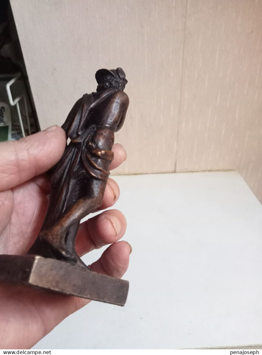 - reproduction en bronze de Mercure D'après L'oeuvre de Anguier hauteur 14,5 cm