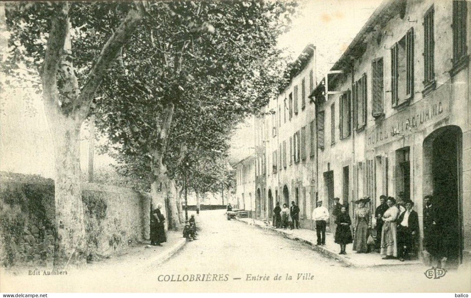 Collobrières, Entrée De La Ville - Collobrieres