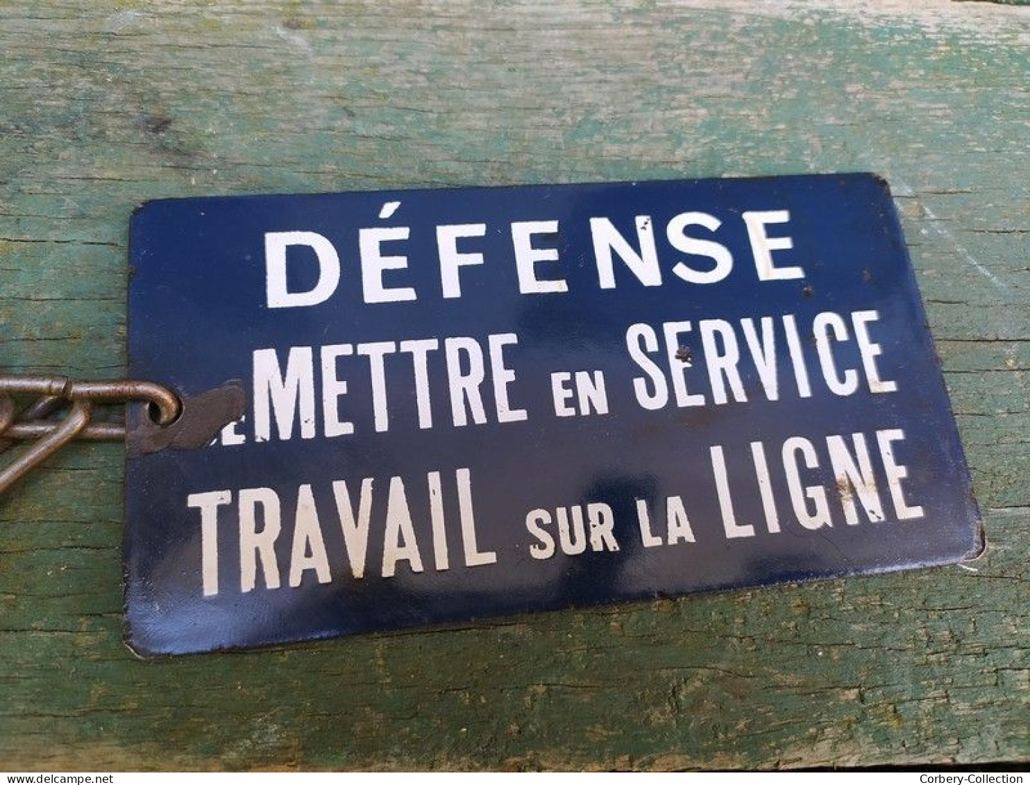 Ancienne Petite Plaque Emaillée SNCF Défense De Mettre En Service Travail Sur La Ligne - Trenes & Aviones