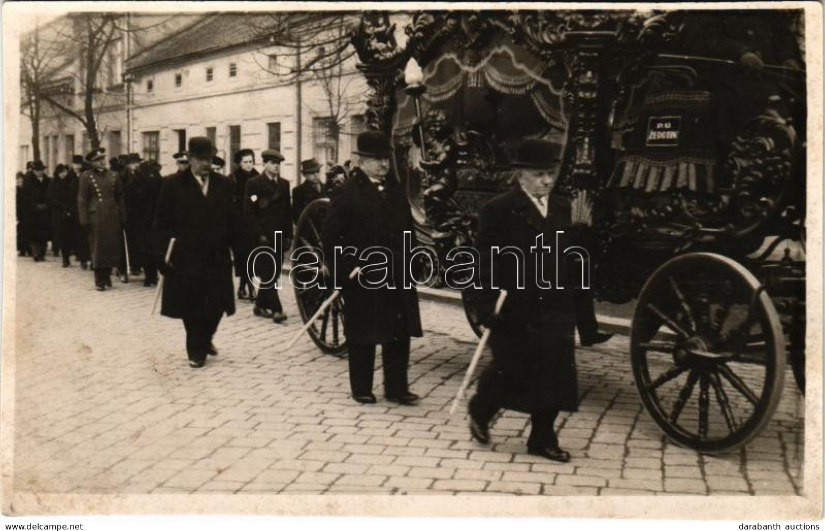 * T2/T3 Prerov, Pohréb Pí Vašíčková / Funeral. Fotoatelier Lad. Suta, Photo (fl) - Unclassified