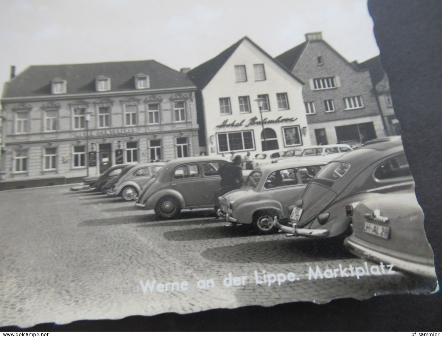 BRD 1967 Echtfoto AK Werne An Der Lippe Marktplatz Mit Alten Autos / VW Käfer Verlag Cramers Kunstanstalt Dortmund - Werne