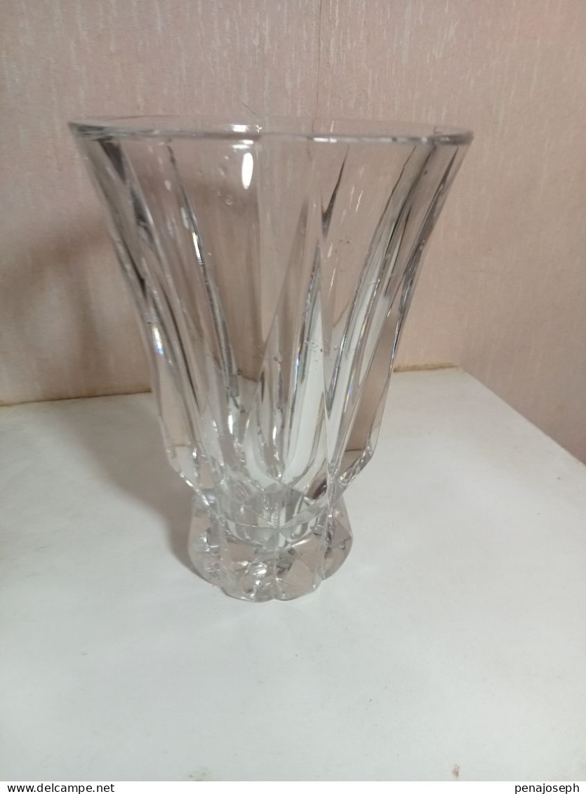 vase ancien cristal de st-louis hauteur 18 cm