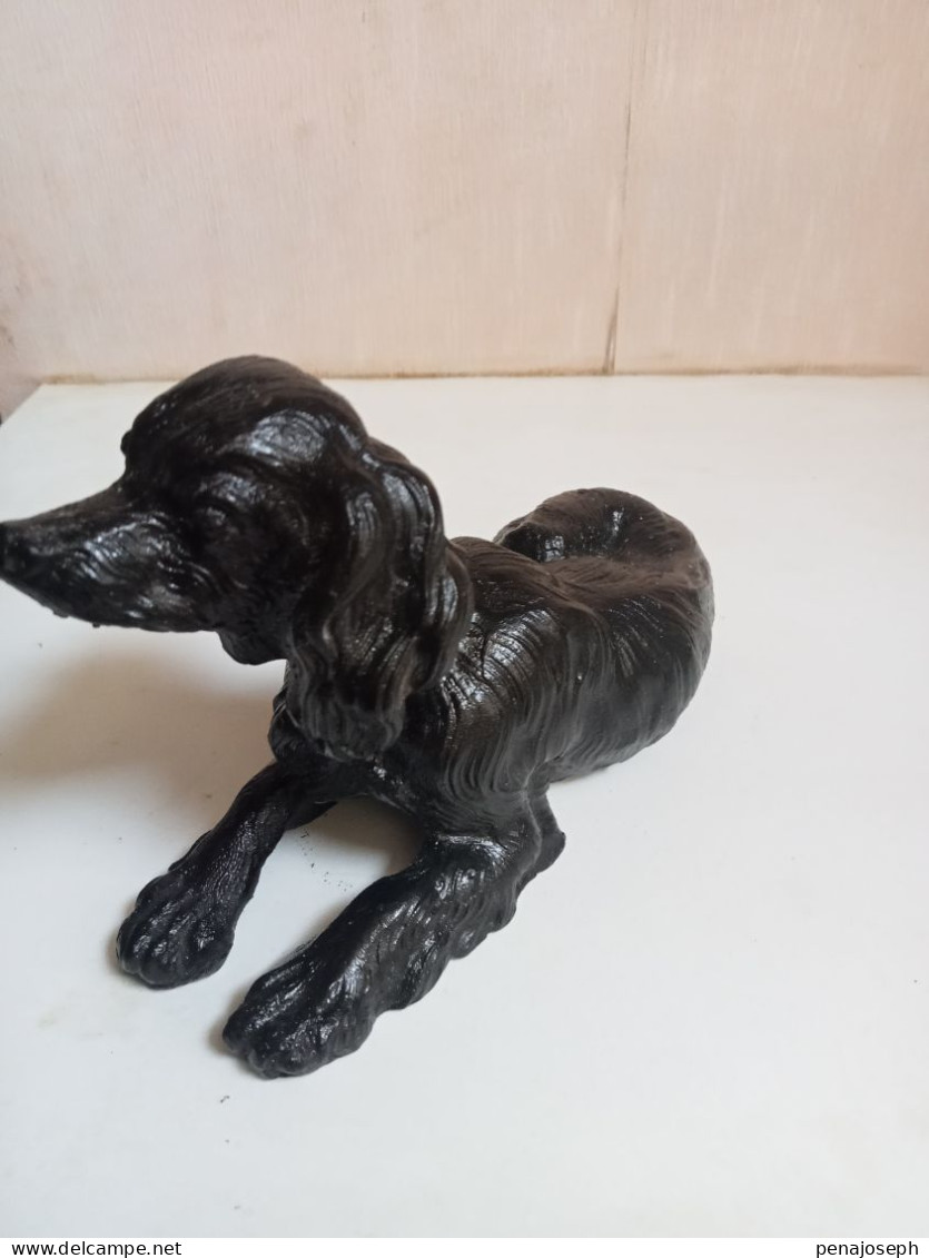 statuette chien ancien en fonte de fer hauteur 9 cm x 16 cm