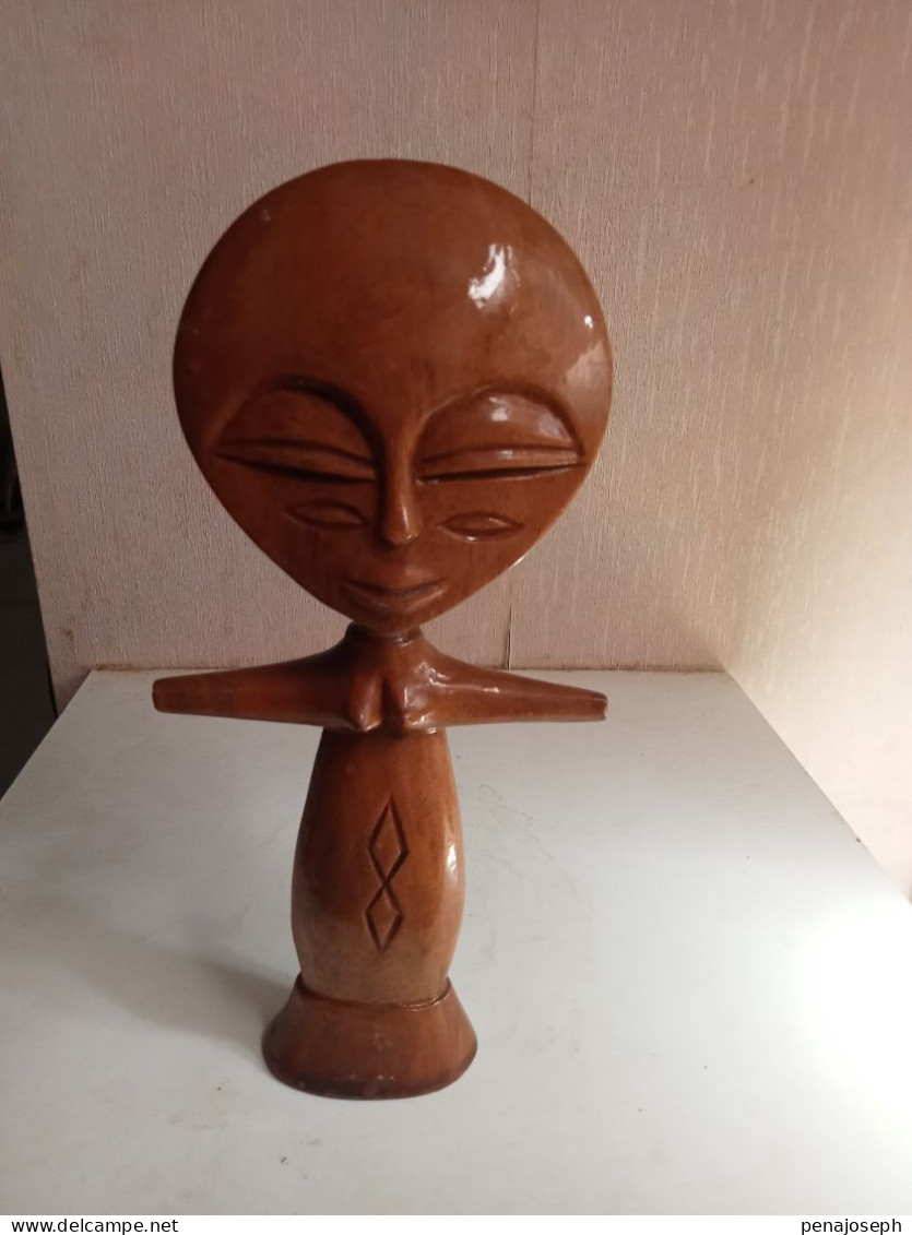 Statuette Africaine Hauteur 24 Cm - Afrikaanse Kunst