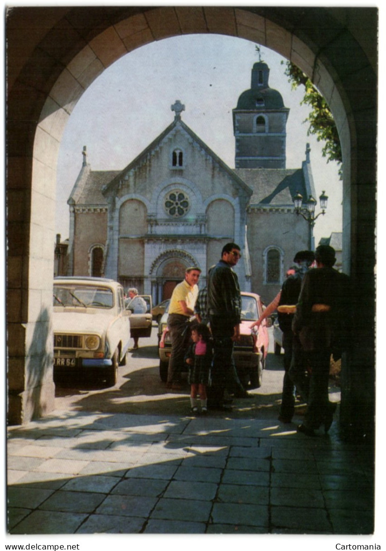 Arudy - Eglise Du Xve Et XVIe Siècles Vue Depuis La Mairie - Arudy