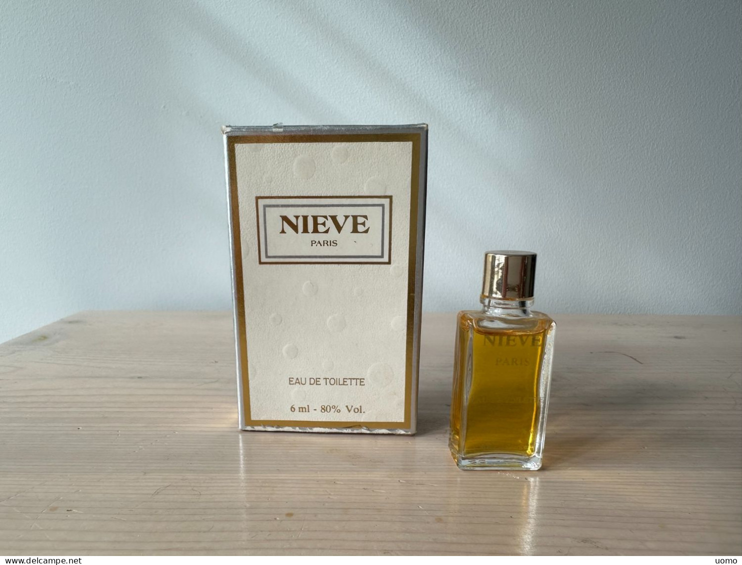 Nieve EDT 6 Ml - Miniatures Womens' Fragrances (in Box)