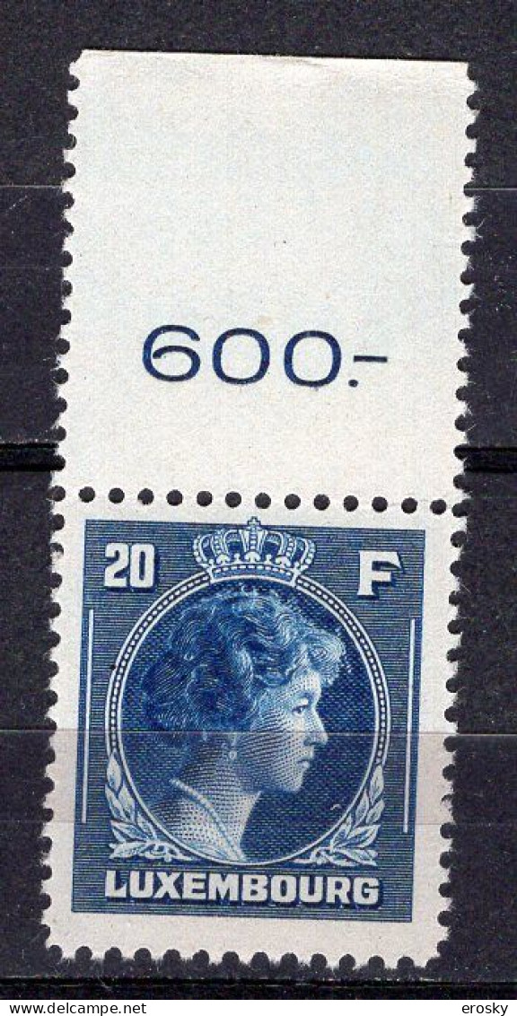 Q3050 - LUXEMBOURG Yv N°355 ** - 1944 Charlotte Rechterzijde