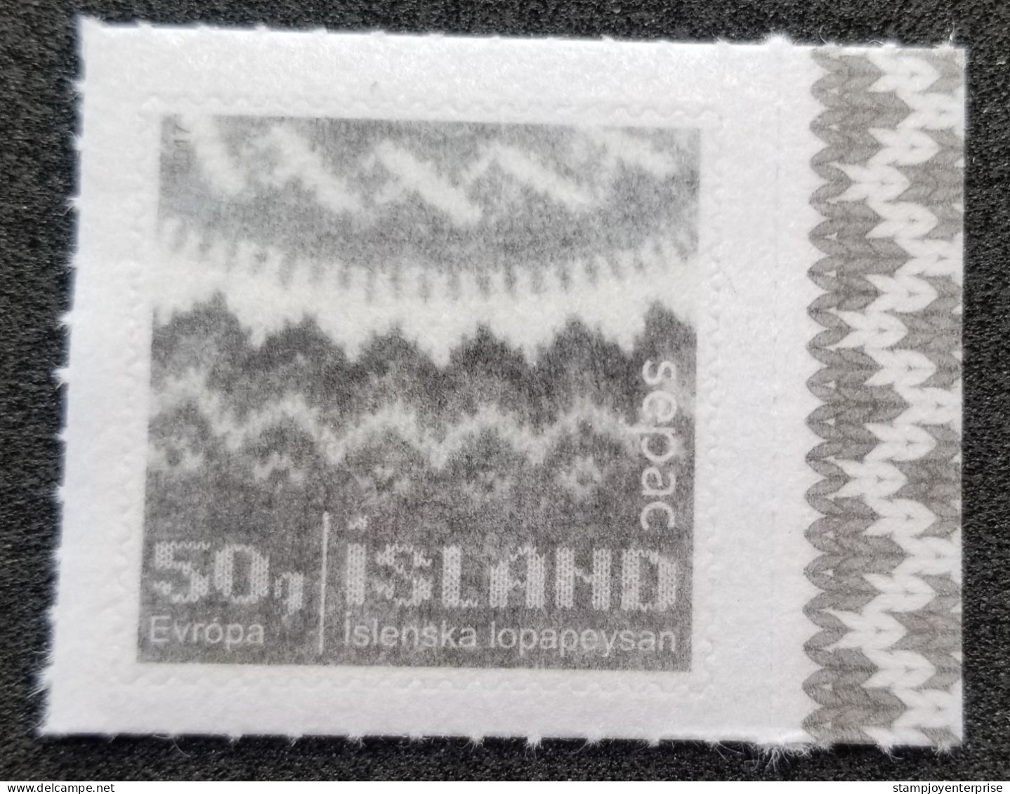 Iceland Handcraft Icelandic Sweater Craft 2017 (stamp) MNH *flock Paper Made *unusual - Lettres & Documents