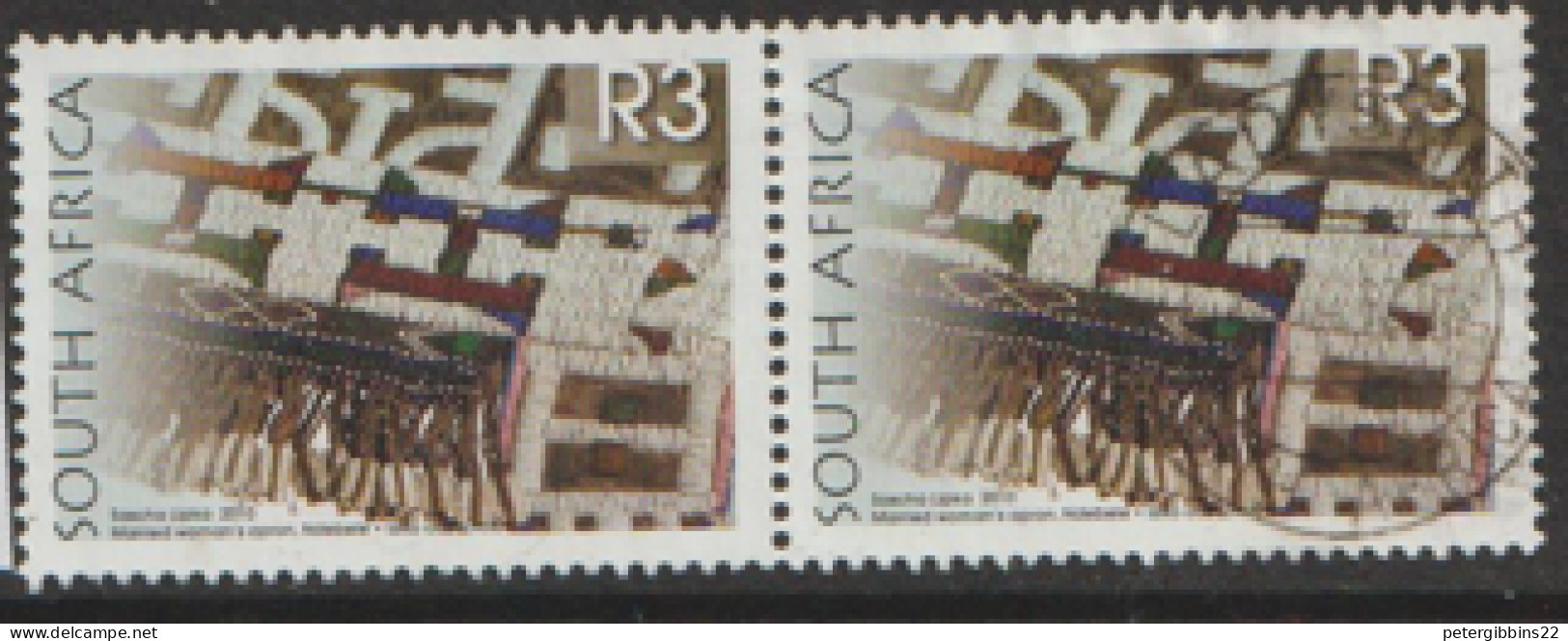 South Africa  2010  SG  1846  Apron    Fine Used Pair - Gebraucht