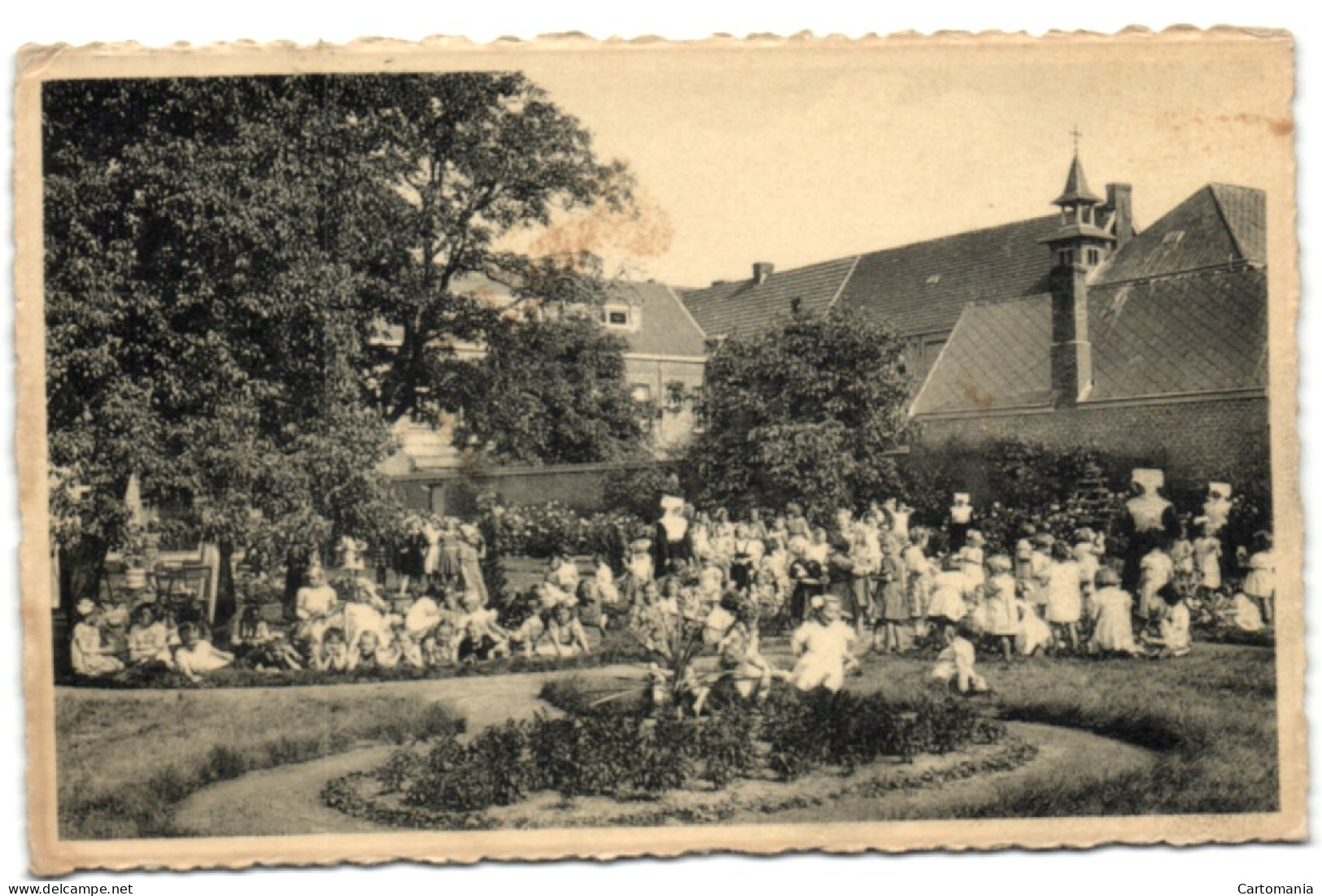 Ravels - O.L. Vrouw Vand E Kempen - Open-lucht-school Voor Zwakke Meisjes - Een Gezellig Hoekje In Het Bloemenpark - Ravels