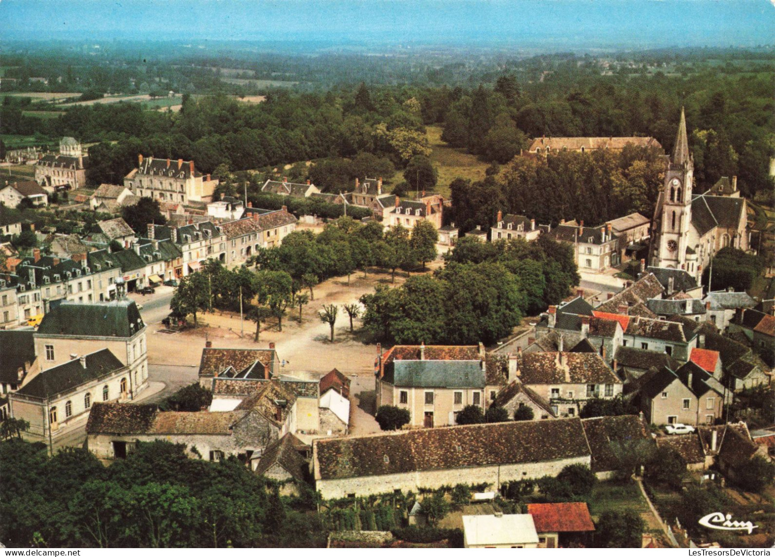 FRANCE - Pleumartin - Vue Générale Aérienne - Colorisé - Carte Postale Ancienne - Pleumartin