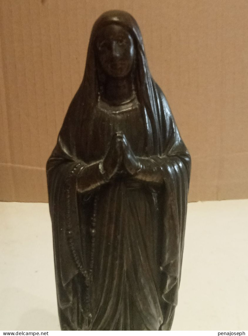 statuette en régule religieux signé DSR du XIXème hauteur 19,5 cm