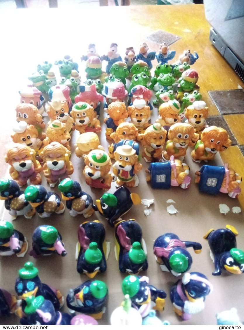 Lot De 96 Figurines Kinder Ferrero Des Années 90 - Lots