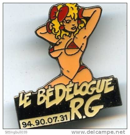 PIN'S. CARTE PERSONNELLE DESSINEE PAR FINO AVEC PIN'S PIN-UP DE CHEZ SAGGAY. TL 500 EX. Dessin Inédit. 1992 - Pins