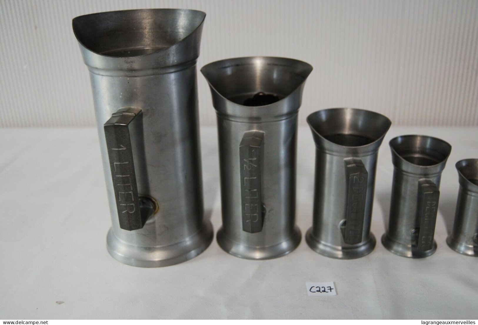 C227 Ensemble De 5 Ports - Cruche - Auberge - étain - Carafes