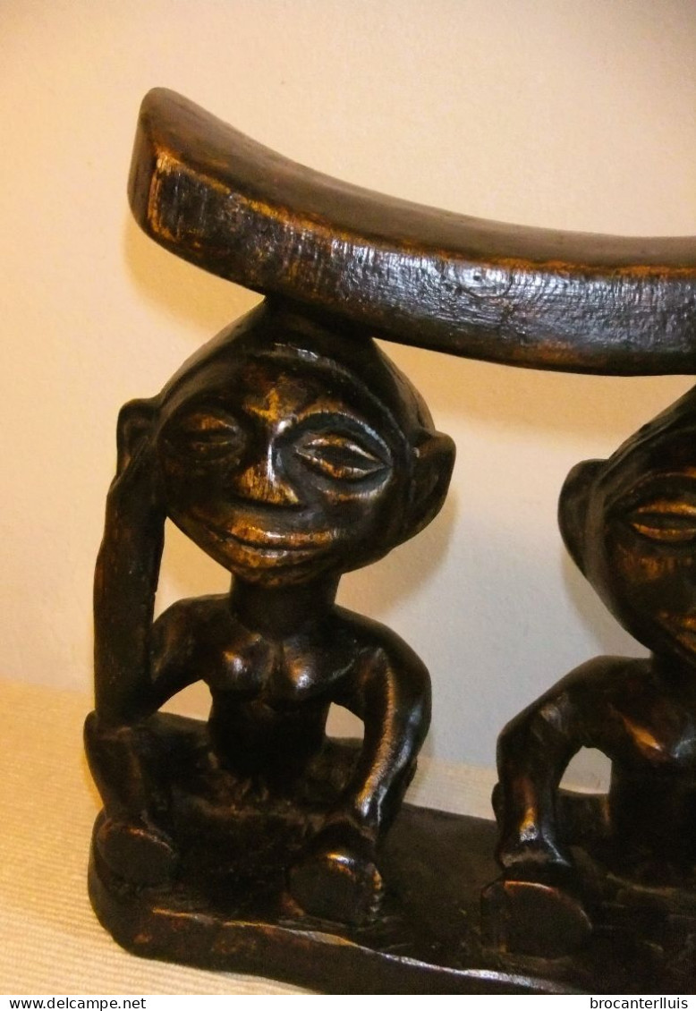 ANTIGUO REPOSACABEZASA LUBA (ZAIRE) - African Art