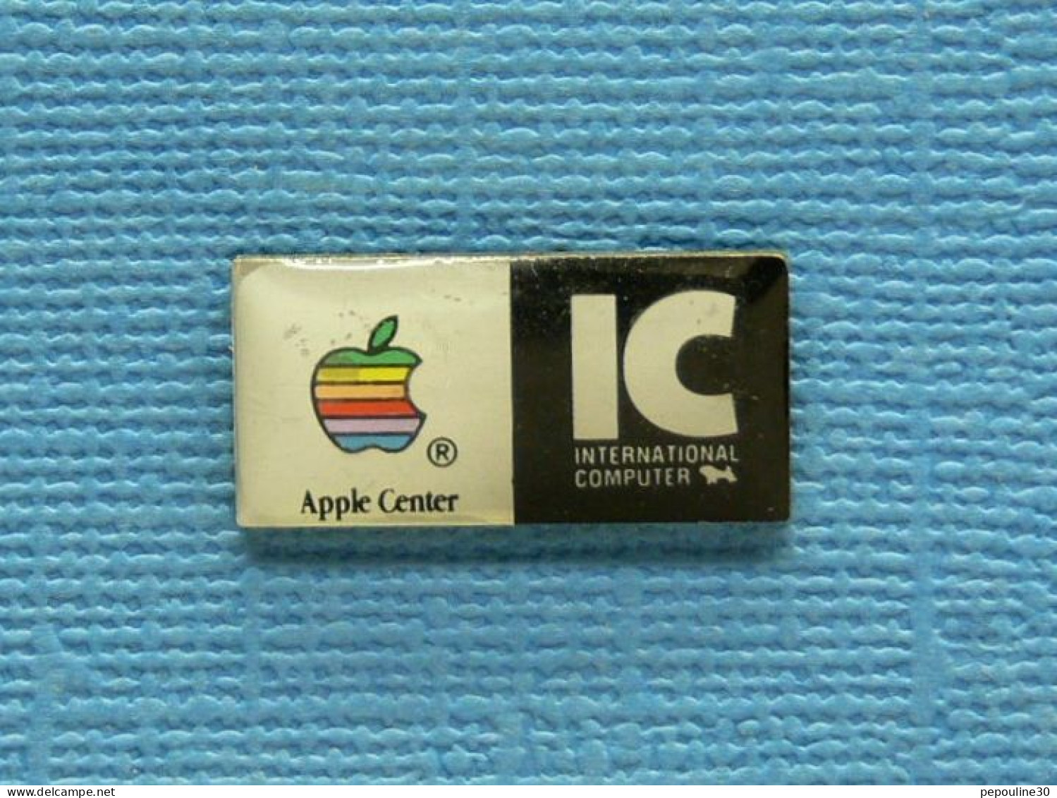 1 PIN'S //  ** APPLE®/ CENTER IC INTERNATIONAL COMPUTER ** - Informatik