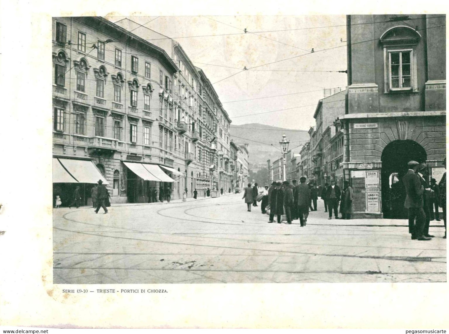 COPERTINA ALBUM FOTOGRAFICO CARTOLINA RICORDO DI TRIESTE COPERTINA CON 1 STAMPA - CM 20X30 - Bücher & Kataloge