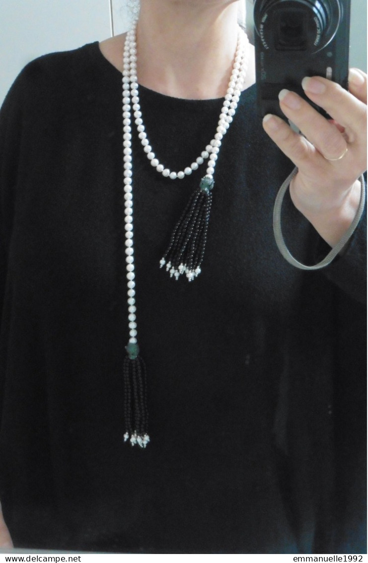 Collier écharpe style Art Deco perles d'eau douce blanc nacré têtes de panthère pompons noirs