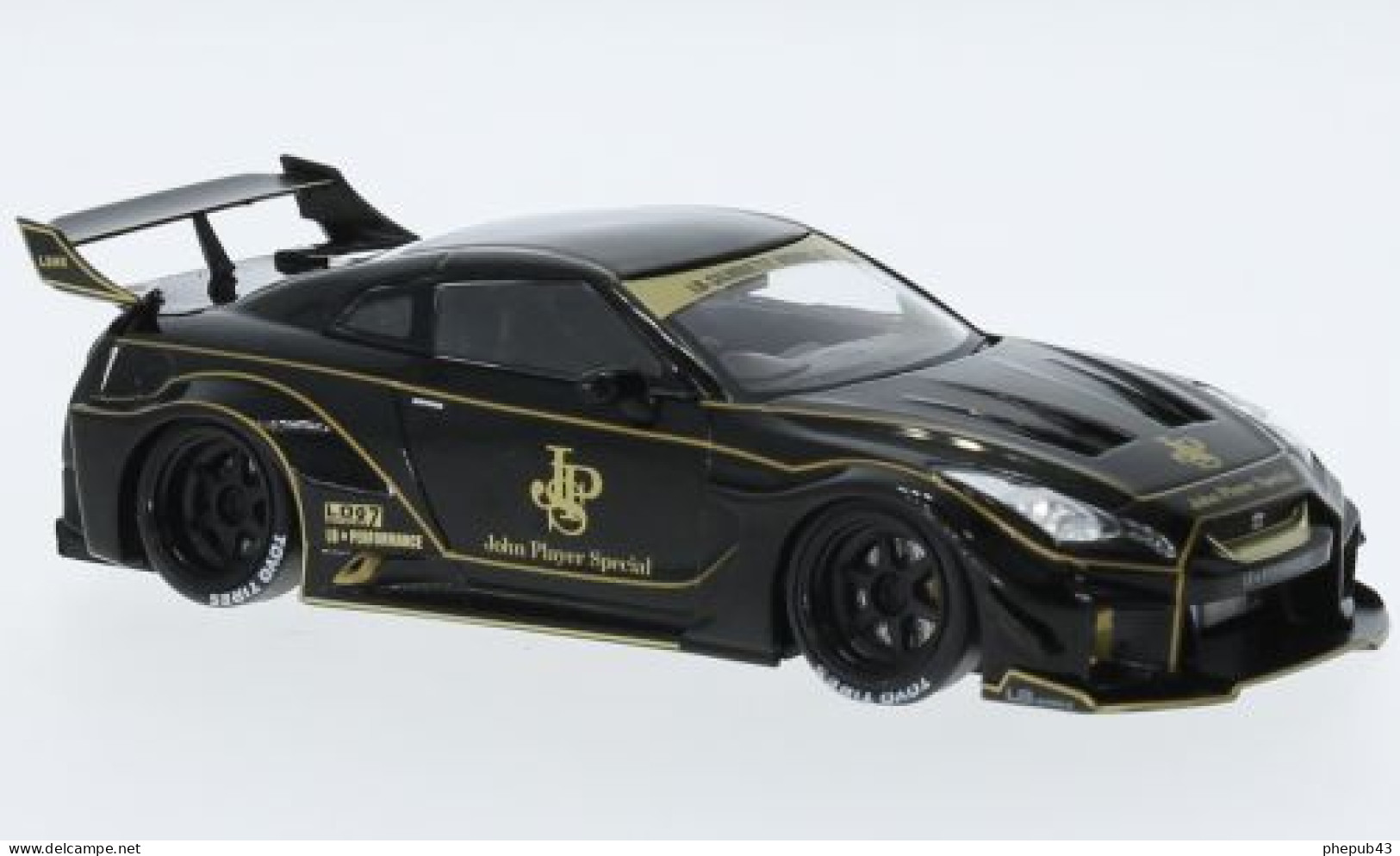 Nissan 35GT-RR LB-Silhouette Works GT - JPS - 2019 - Black & Gold - Ixo - Ixo